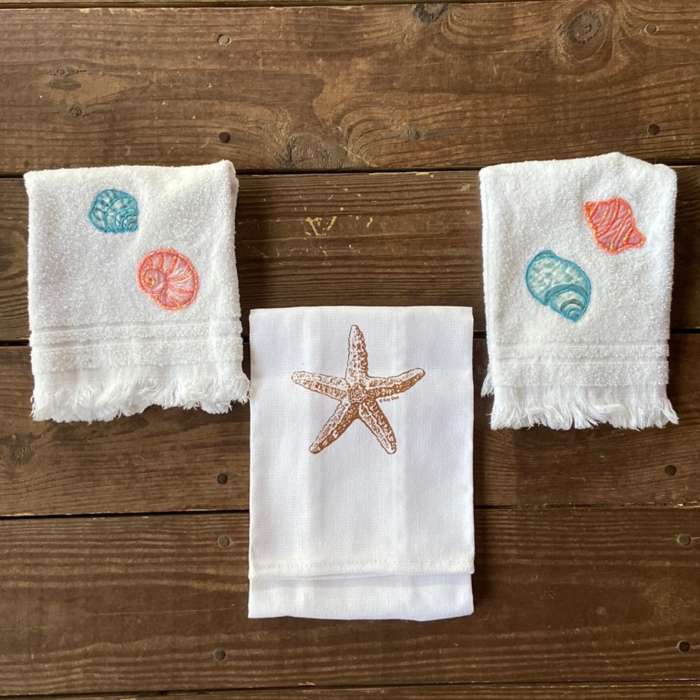 Coastal Towel Bundle 1 Fancy NWOT Dish Towel/2 Finger Tip
